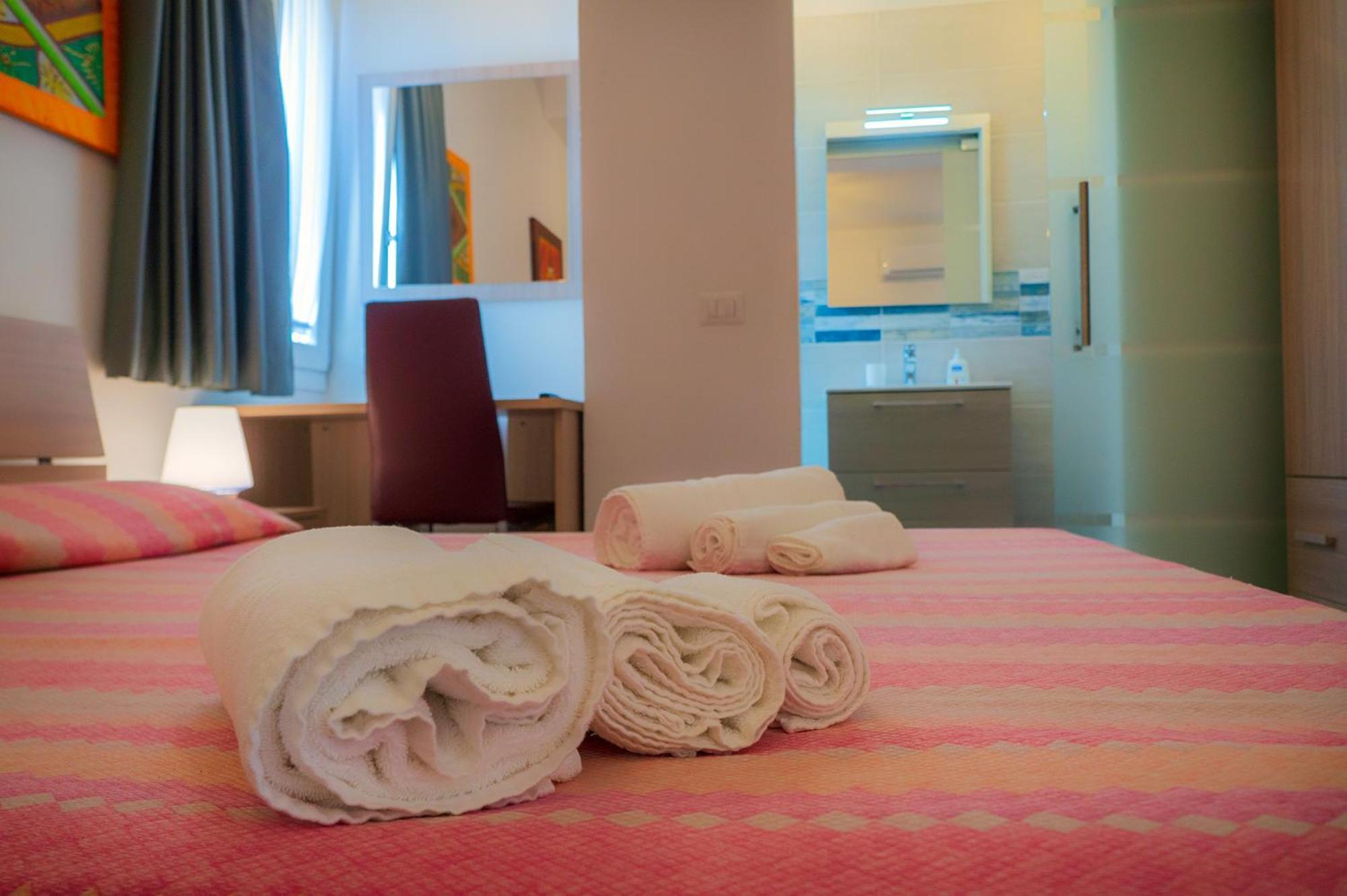 Sardiniarooms Tortoli Old Town Номер фото